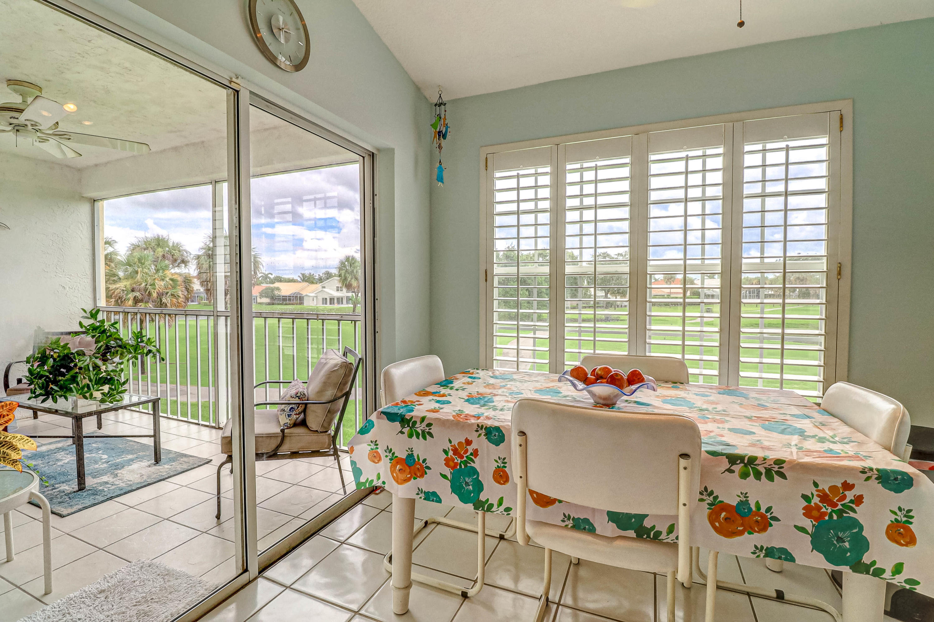 17317 Boca Club Boulevard, Unit 6 Boca Raton, FL 33487 - Photo 7 of 22 Eat-in Kitchen