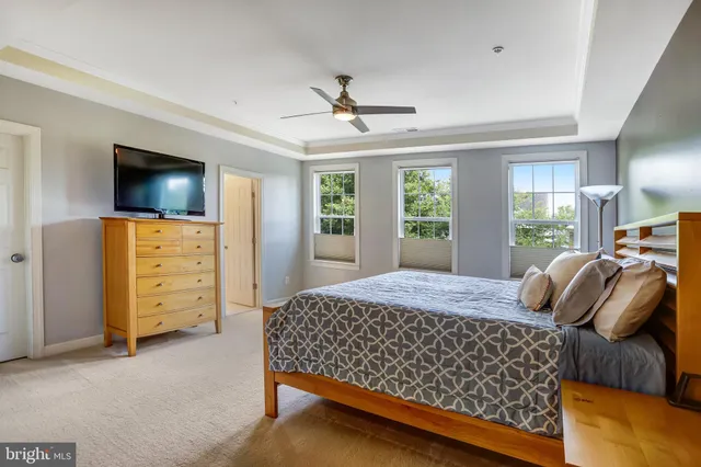 $950,000 | 211 Winter Walk Drive, Gaithersburg, MD 20878