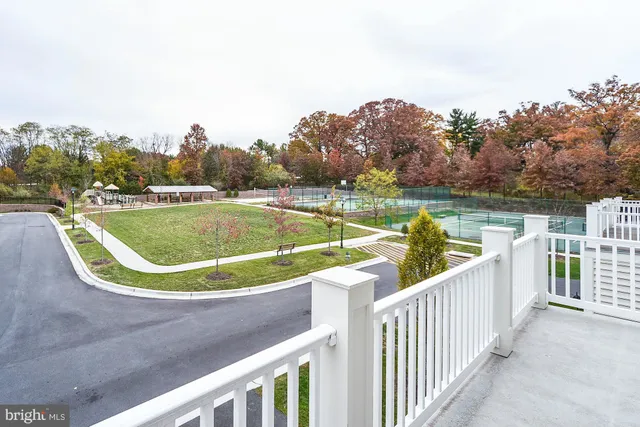 $950,000 | 211 Winter Walk Drive, Gaithersburg, MD 20878