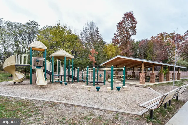 $950,000 | 211 Winter Walk Drive, Gaithersburg, MD 20878