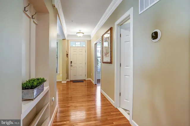 $950,000 | 211 Winter Walk Drive, Gaithersburg, MD 20878