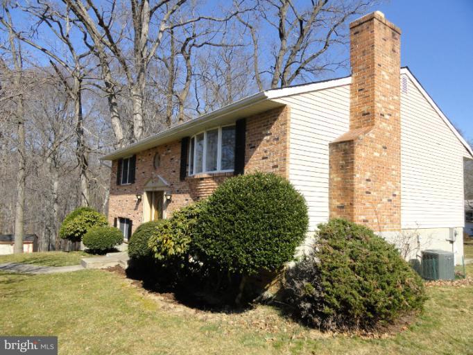 4010 Silvage Road Nottingham, MD 21236 - Photo 2 of 30 Nicely Landscaped