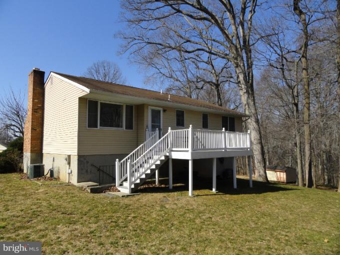 4010 Silvage Road Nottingham, MD 21236 - Photo 16 of 30 Great rear Deck- Maintenance Free