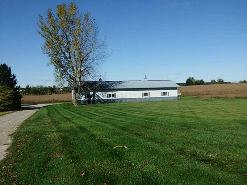 9736 Old Columbus Road South Vienna, OH 45369 - Photo 3 of 21