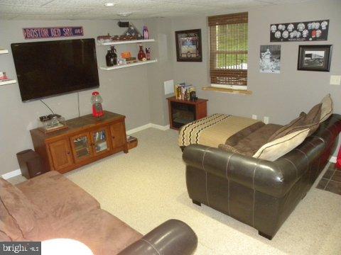 630 Kentwell Drive York, PA 17406 - Photo 4 of 25 Gallery Image 4