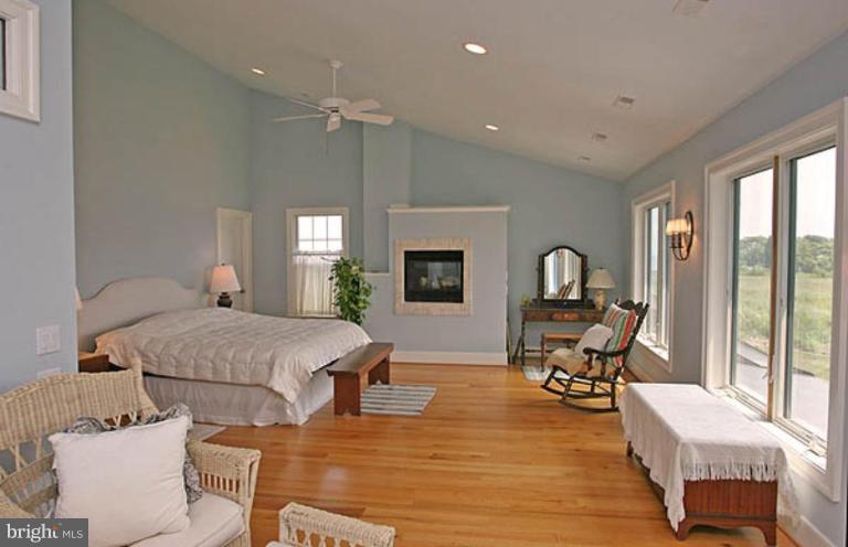 1246 River Bay Road Annapolis, MD 21409 - Photo 12 of 29 Master Bedroom