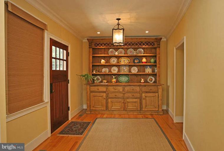 1246 River Bay Road Annapolis, MD 21409 - Photo 7 of 29 Entrance / Foyer