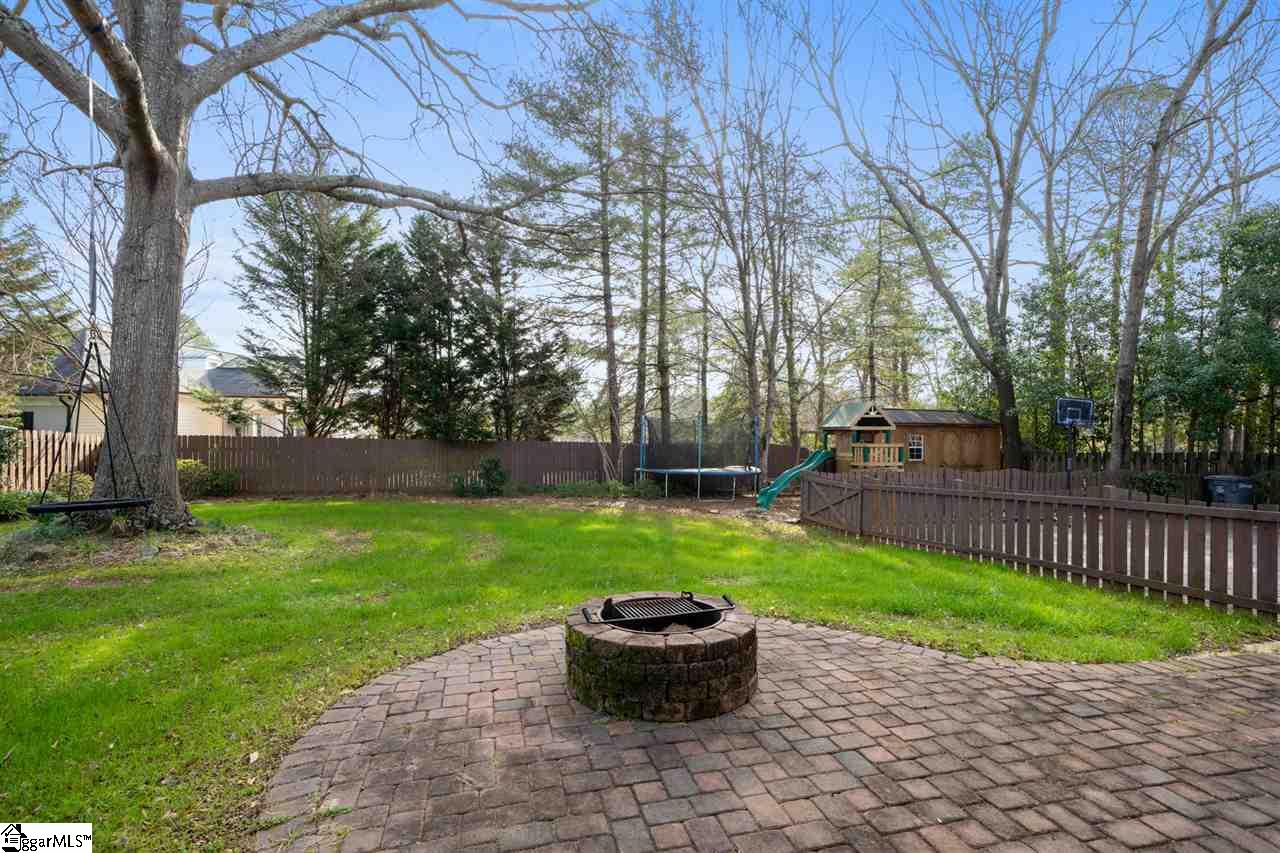208 Coburn Road Spartanburg, SC 29302 - Photo 3 of 34 Gallery Image 3