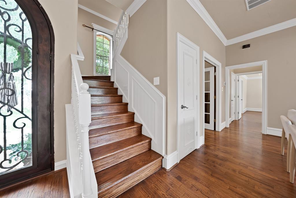 1110 McCampbell Road Mansfield, TX 76063 - Photo 25 of 39 a view of a hallway with wooden floor and windows