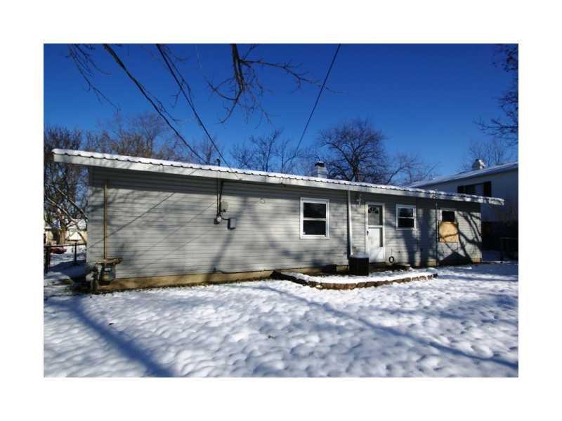 8127 Barry Road Indianapolis, IN 46219 - Photo 10 of 11 Gallery Image 10