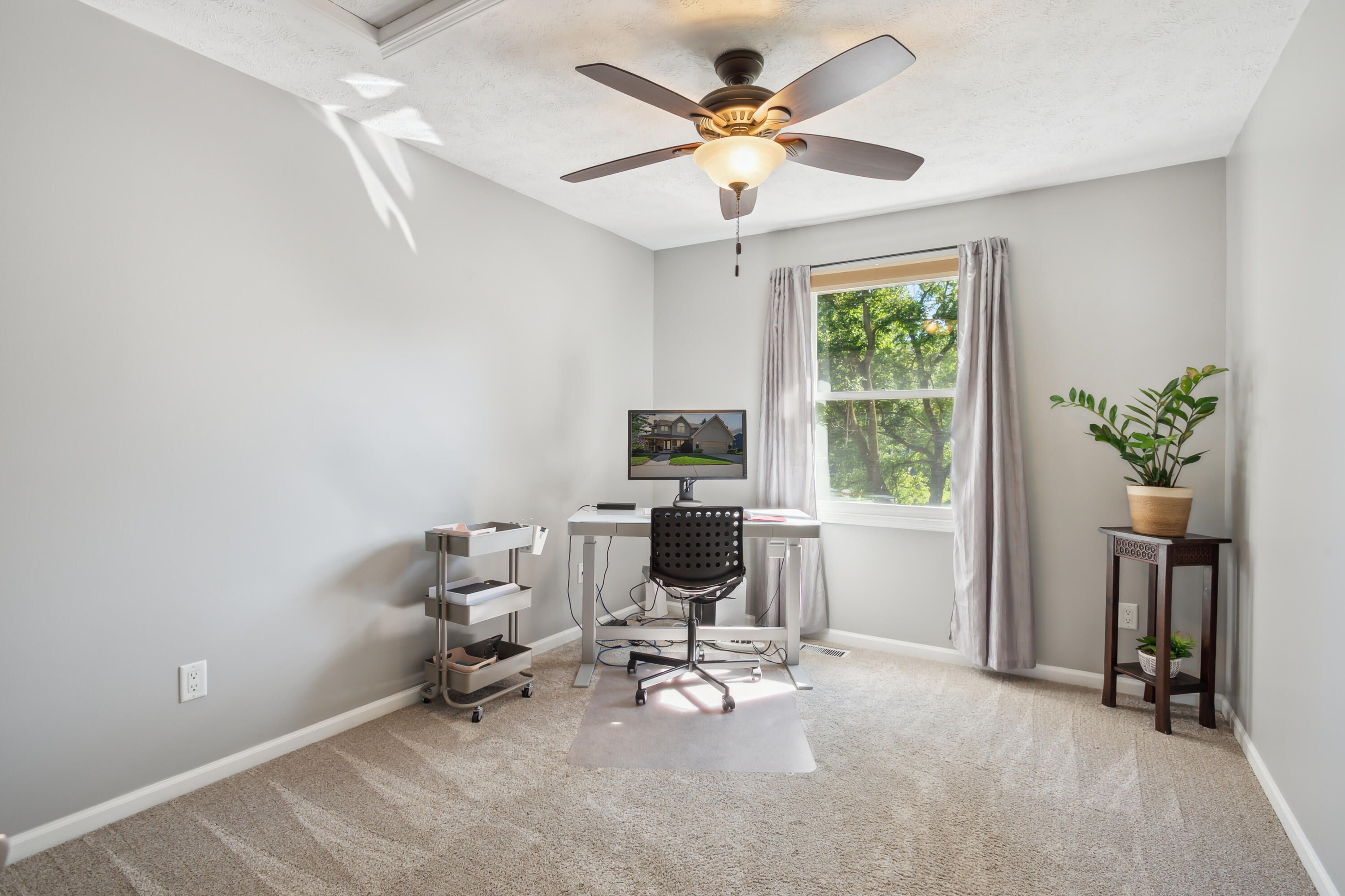 727 Tanbark Drive Dimondale, MI 48821 - Photo 32 of 48 31-727-Tanbark-Dr-Dimondale-MI-48821-Win