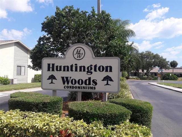 $2,800 | 2713 60th Ave Drive West, Bradenton, FL 34207