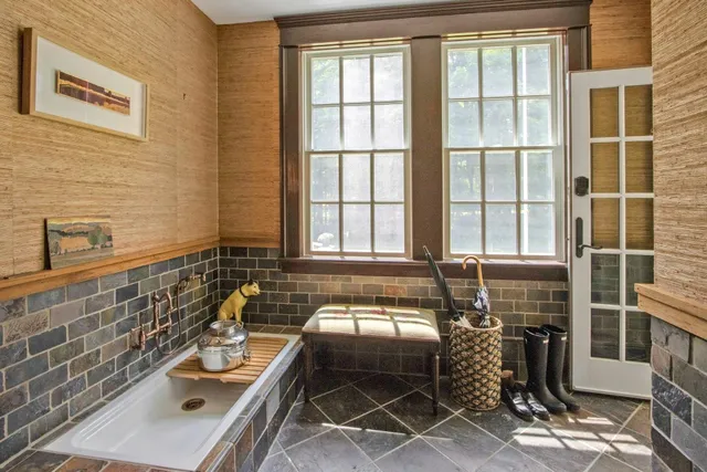 $1,699,000 | 314 Haverstraw Road, Suffern, NY 10901