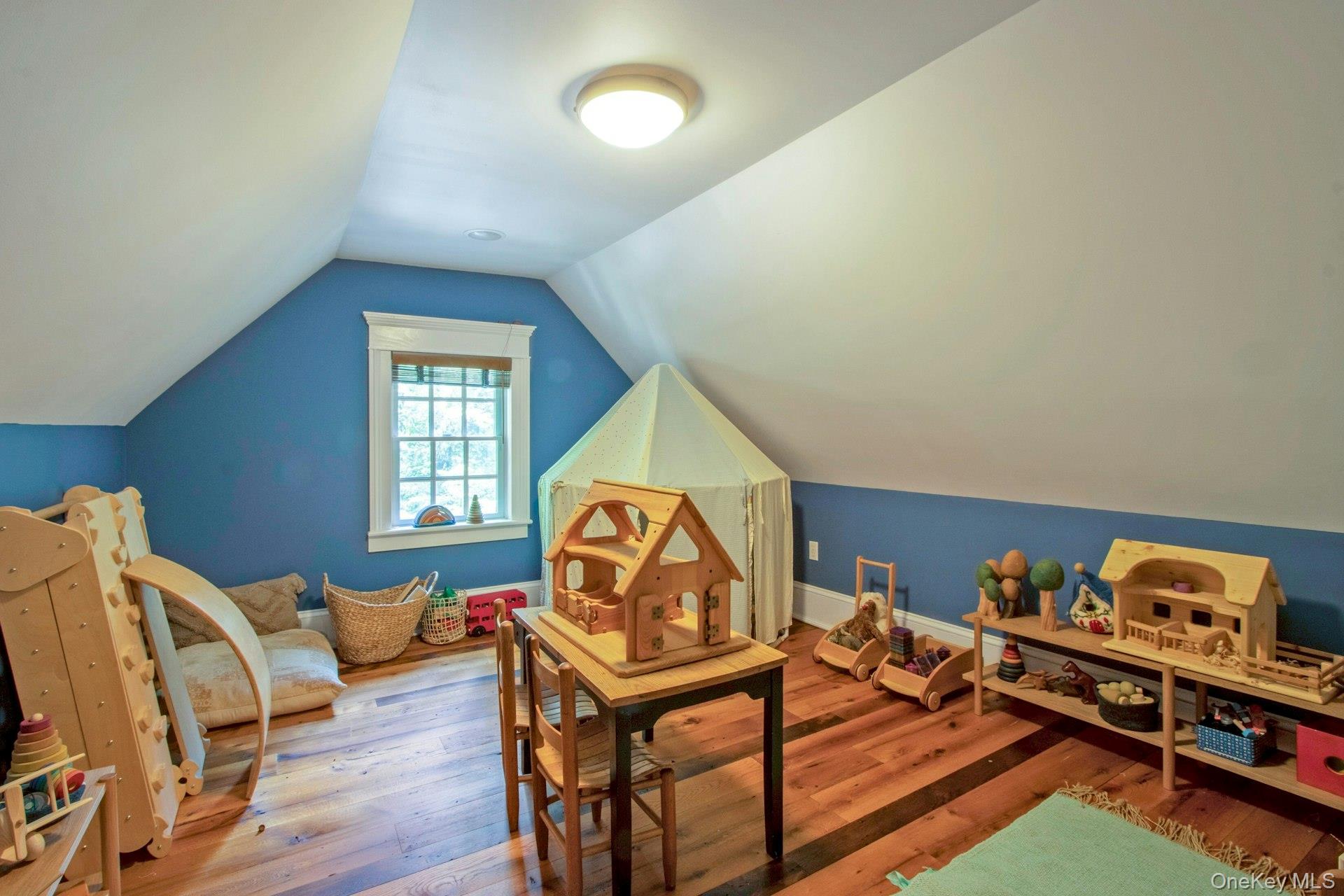 314 Haverstraw Road Suffern, NY 10901 - Photo 33 of 44 a living room with furniture a rug and a window