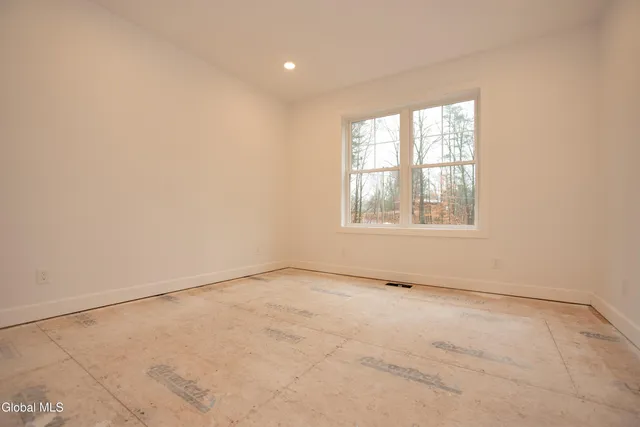 $825,000 | 29 Sweet Road, Moreau, NY 12831