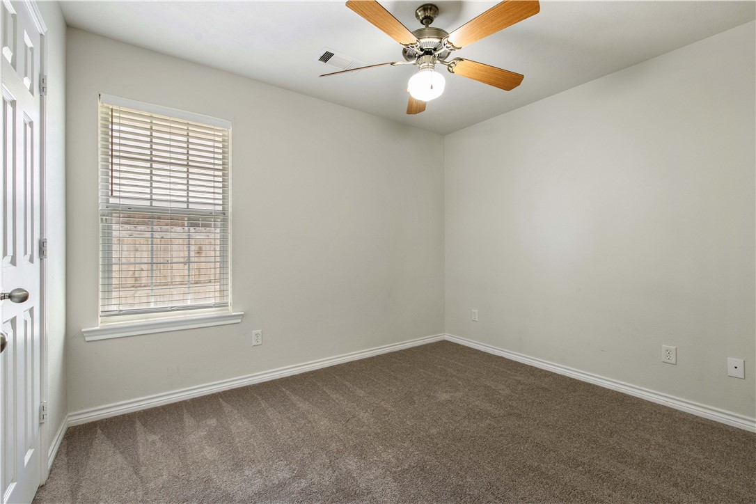 1453 Fincastle Loop College Station, TX 77845 - Photo 17 of 21