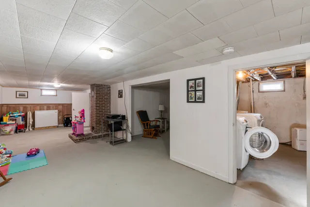 $300,000 | 370 Lane Road, Greene, ME 04236