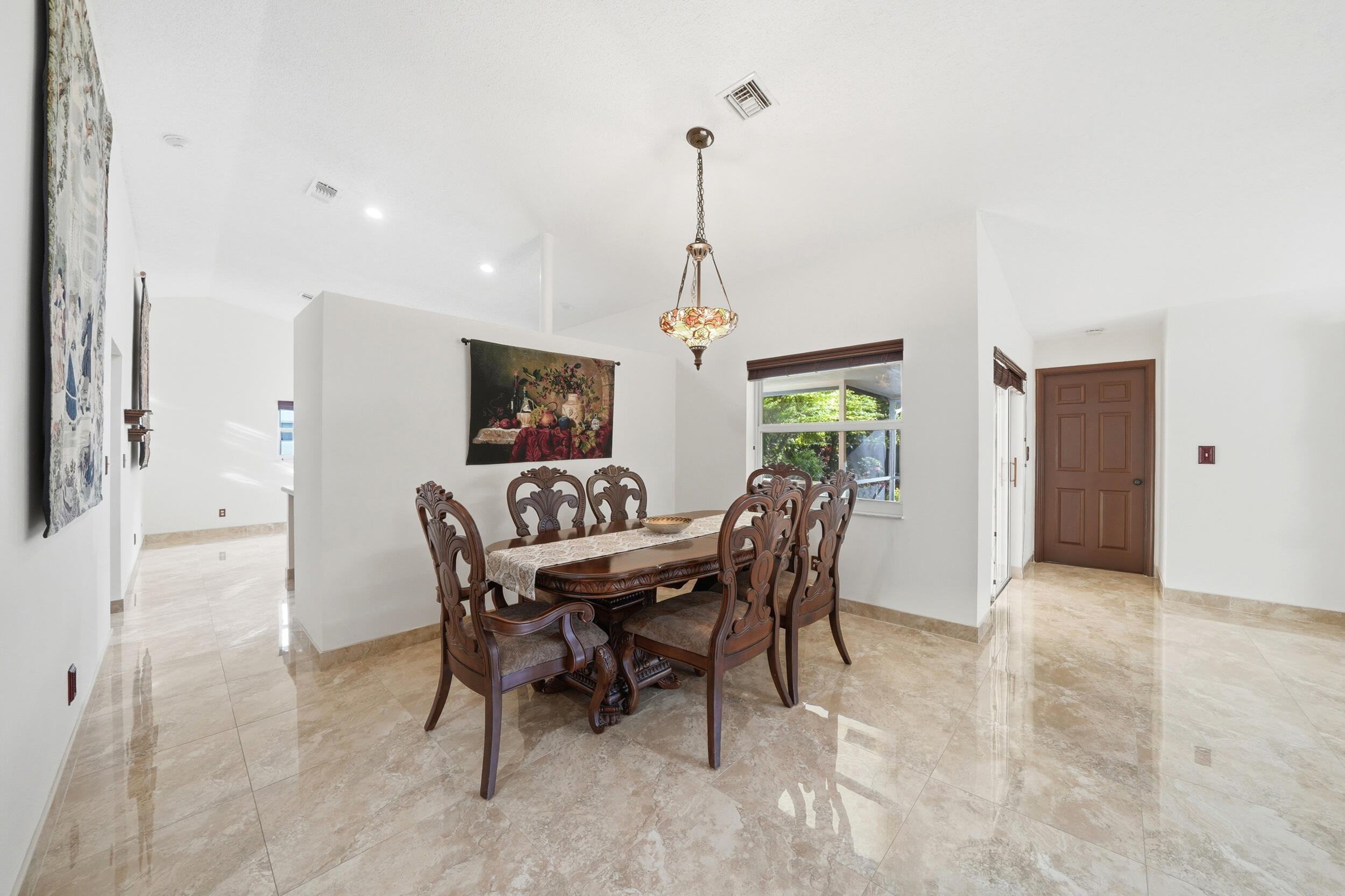 5787 Southwest 57th Way Davie, FL 33314 - Photo 29 of 40 064