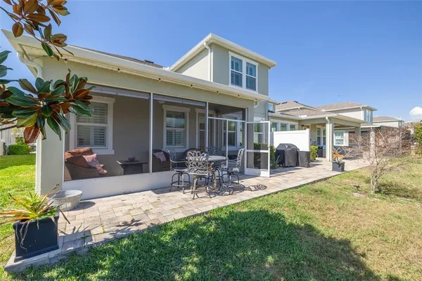 $774,900 | 593 Ozona Village Drive, Palm Harbor, FL 34683