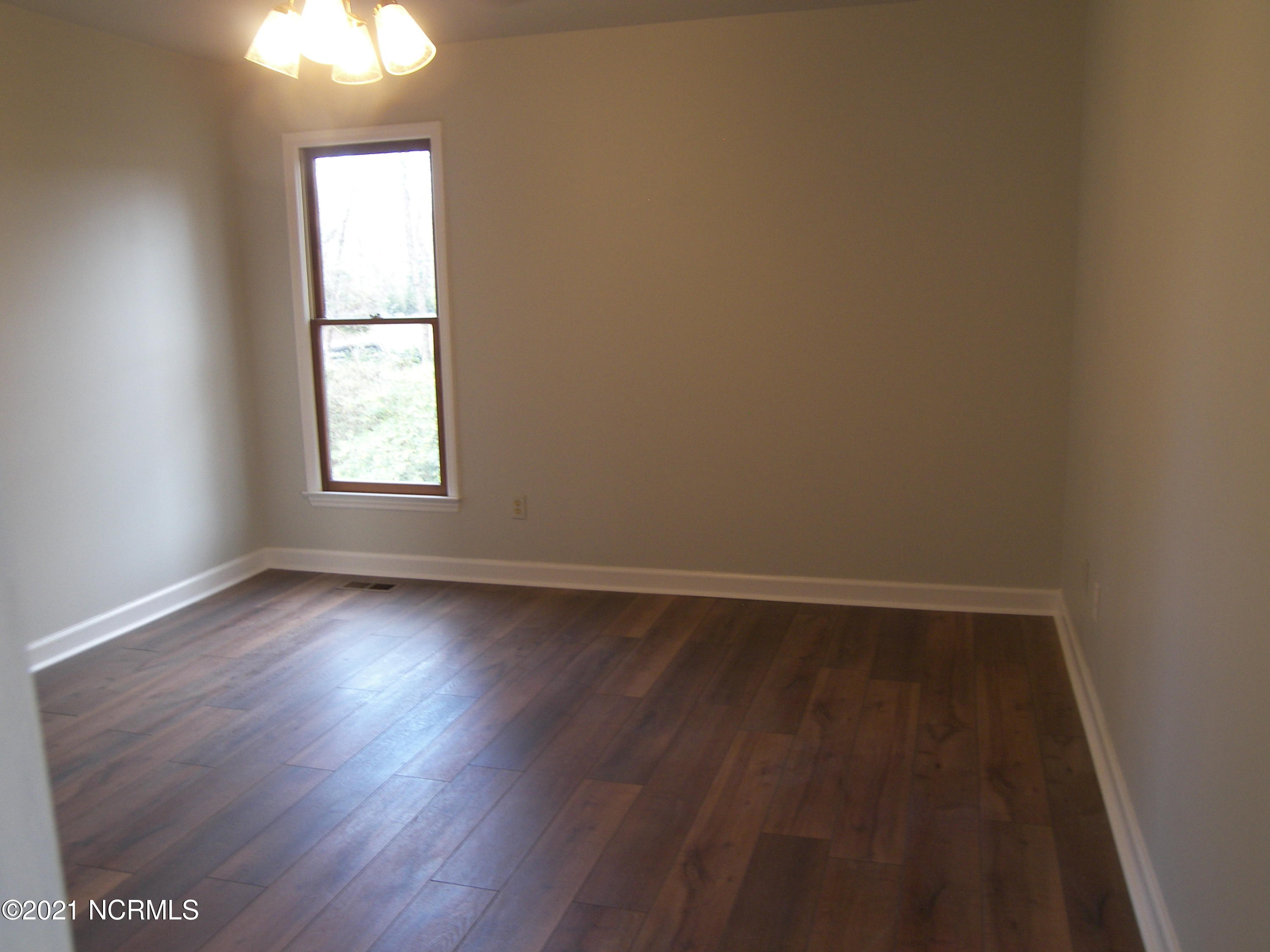 9205 Chantilly Road Spring Hope, NC 27882 - Photo 7 of 29 100_7519
