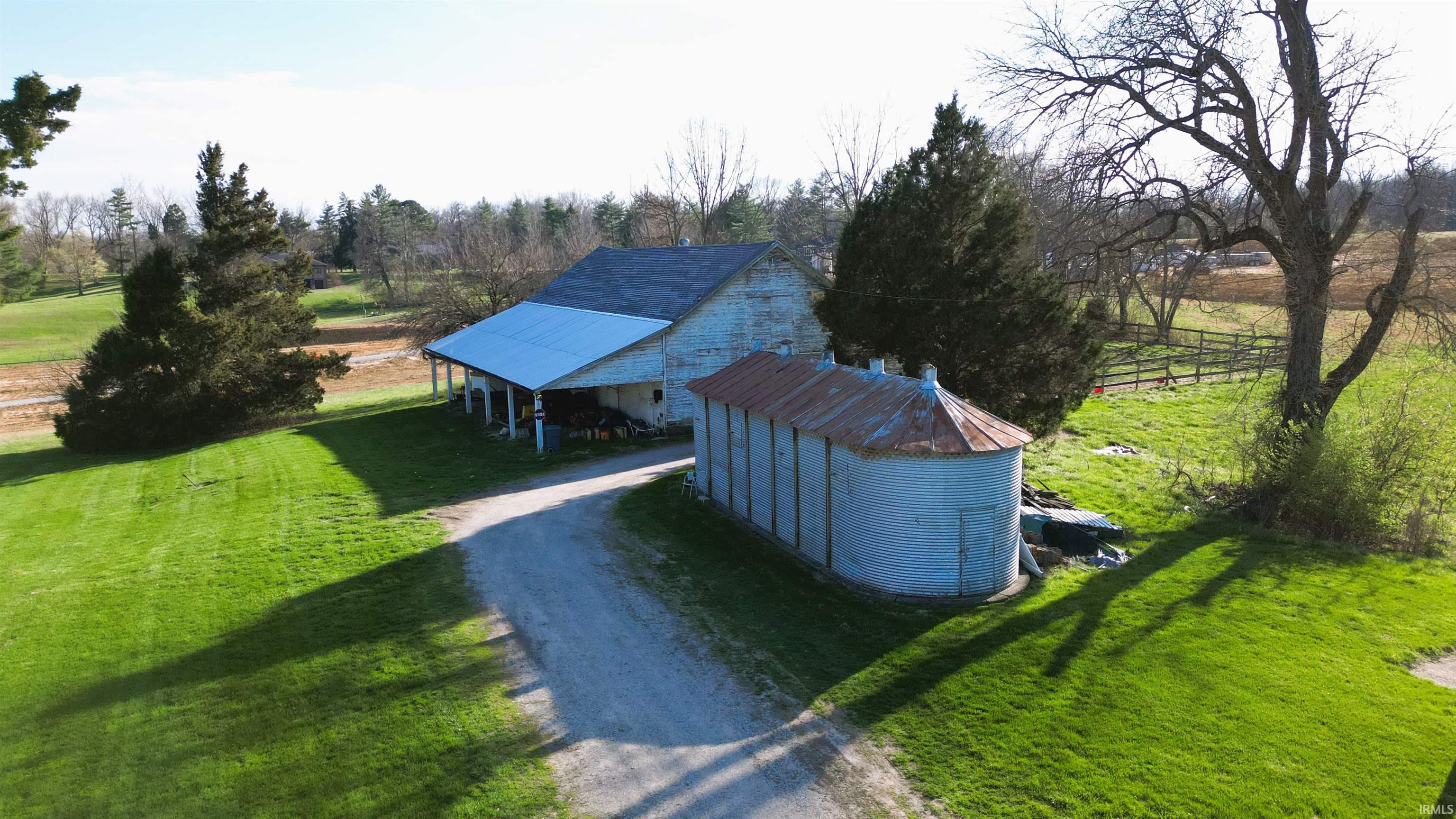 11000 Old State Road Evansville, IN 47711 - Photo 34 of 36