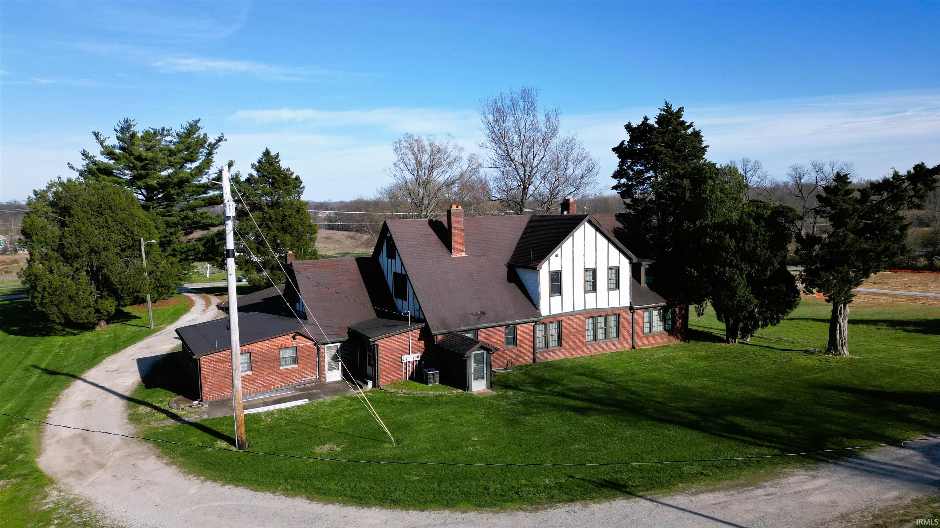 11000 Old State Road Evansville, IN 47711 - Photo 4 of 36