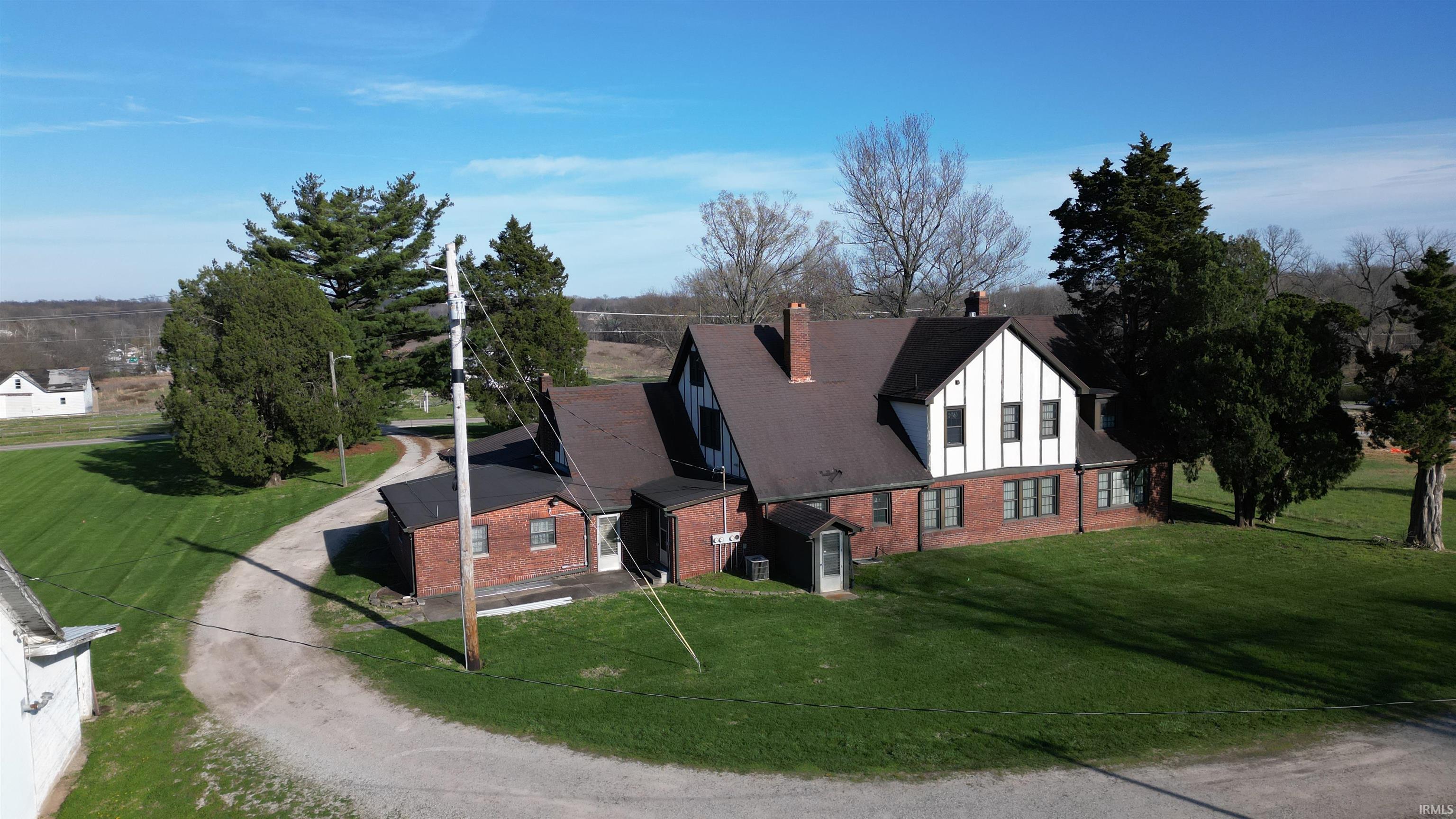 11000 Old State Road Evansville, IN 47711 - Photo 8 of 36