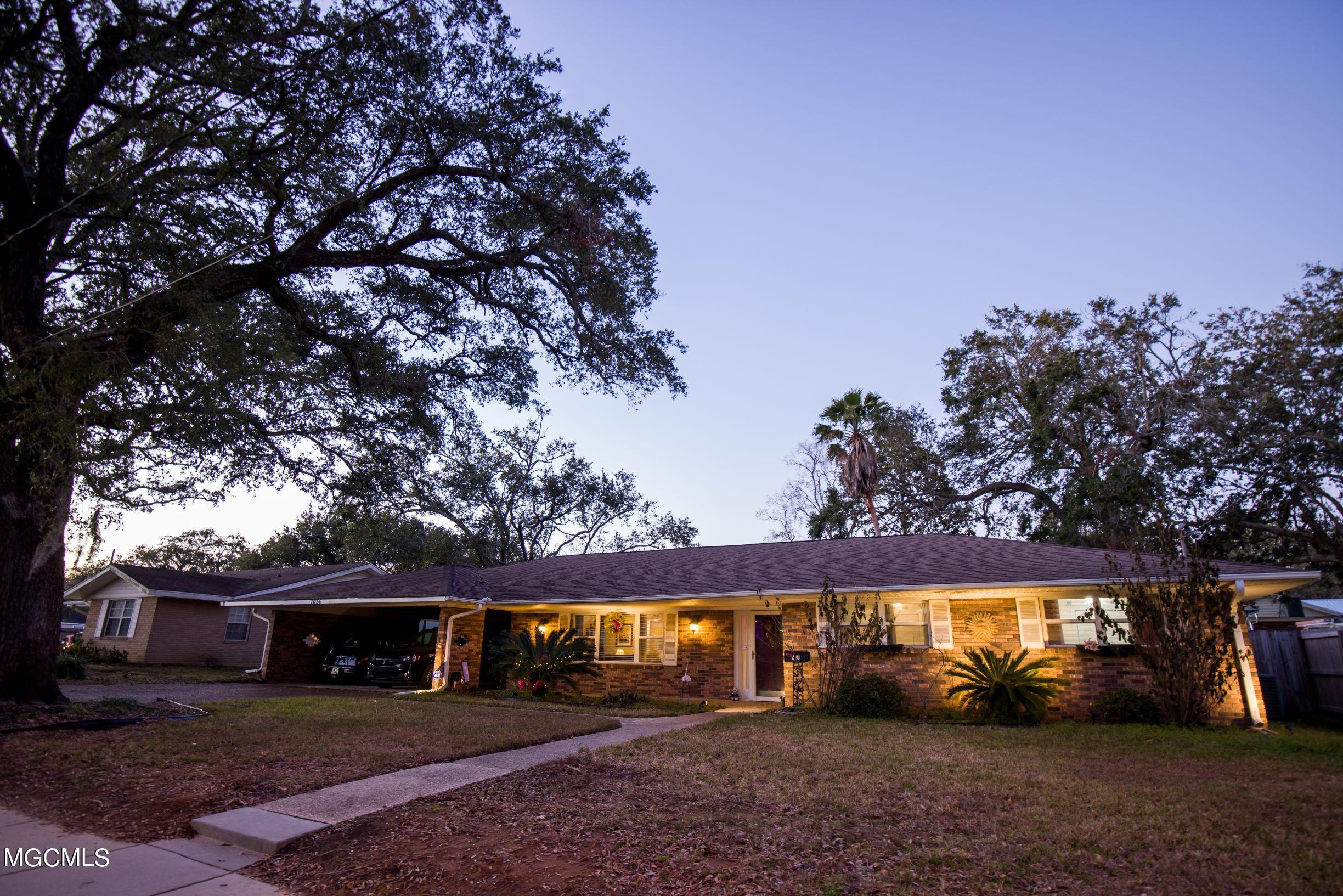 1056 Cherokee Street Biloxi, MS 39530 - Photo 18 of 18 Front with lights