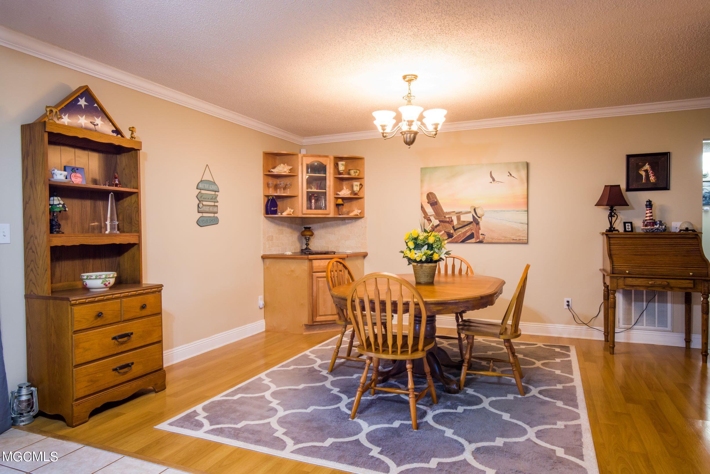 1056 Cherokee Street Biloxi, MS 39530 - Photo 6 of 18 Dining room 2