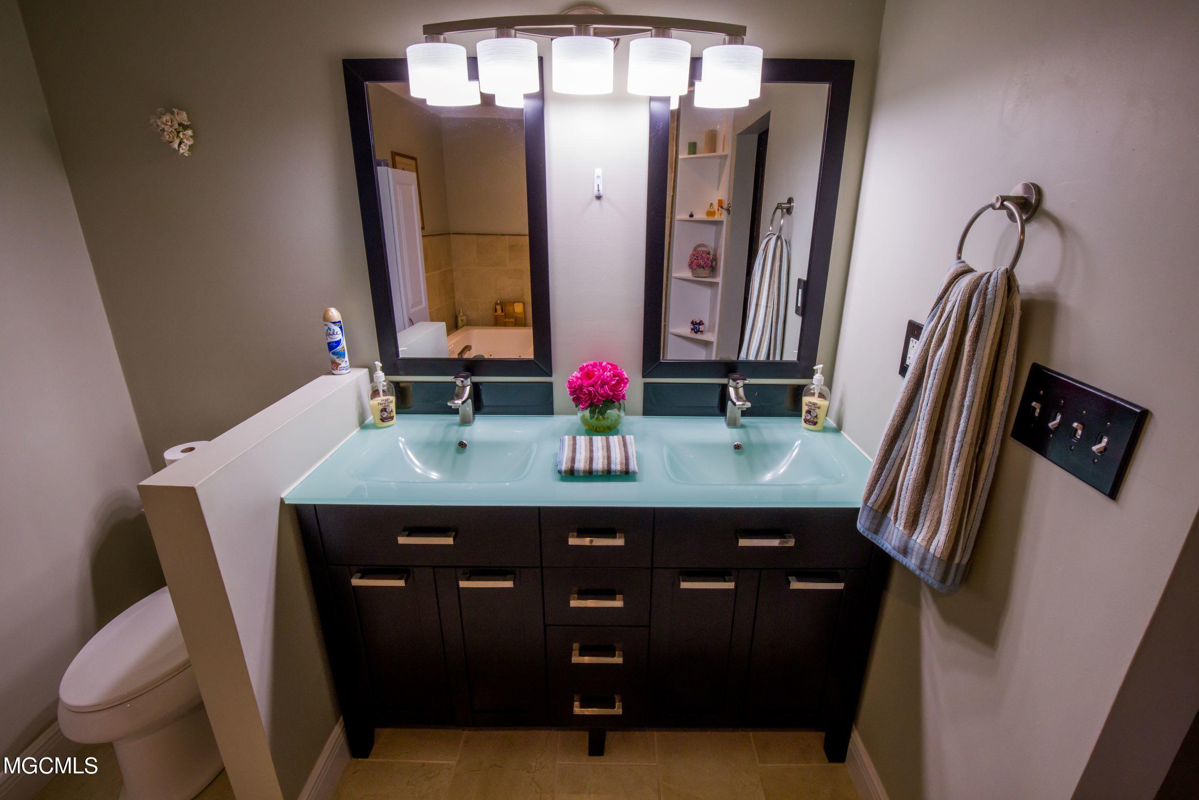 1056 Cherokee Street Biloxi, MS 39530 - Photo 9 of 18 Master bath vanity