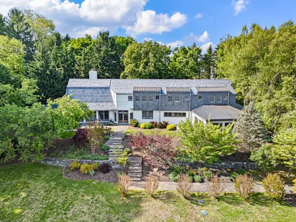 $1,250,000 | 203 Haystack Lane, Greenville, DE 19807
