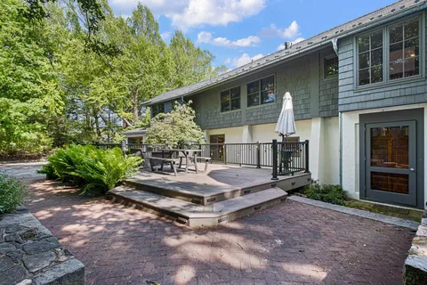 $1,250,000 | 203 Haystack Lane, Greenville, DE 19807