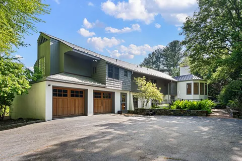 $1,250,000 | 203 Haystack Lane, Greenville, DE 19807