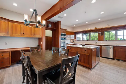 $1,250,000 | 203 Haystack Lane, Greenville, DE 19807