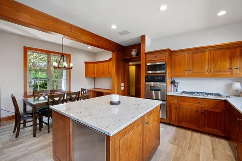 $1,250,000 | 203 Haystack Lane, Greenville, DE 19807