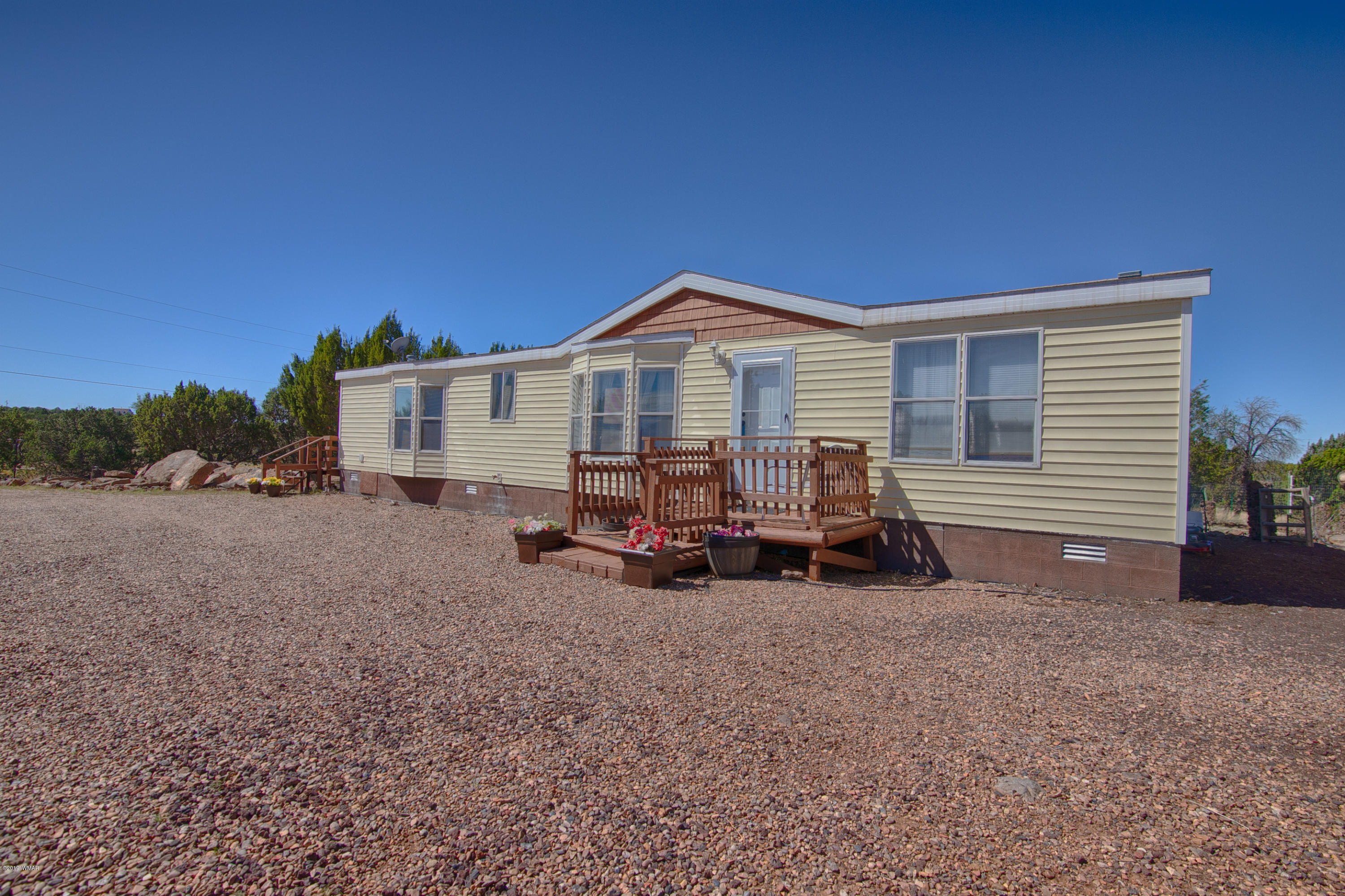 1409 Navajo Road Show Low, AZ 85901 - Photo 19 of 33 Gallery Image 19