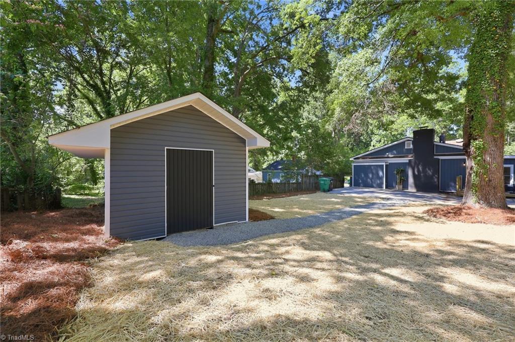 1112 Guyer Street High Point, NC 27262 - Photo 34 of 47