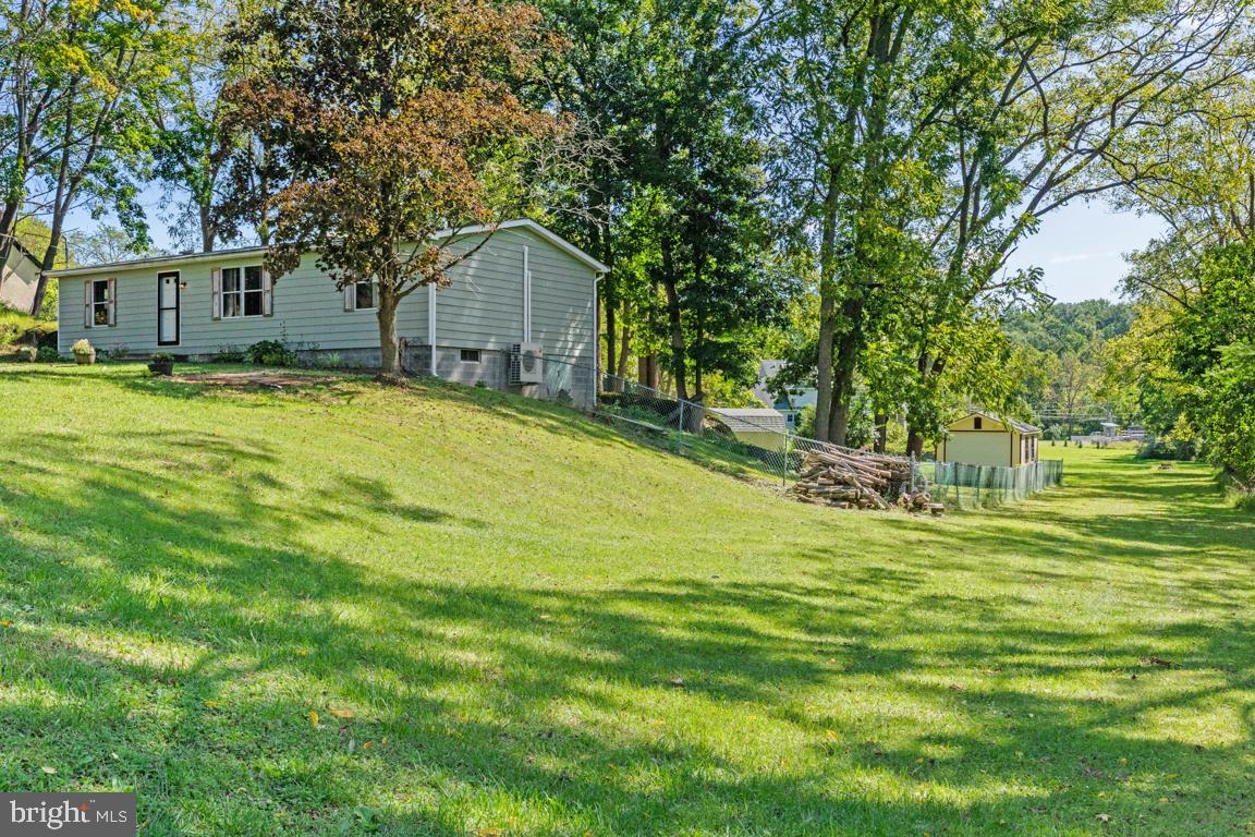 1026 Magazine Road Green Lane, PA 18054 - Photo 27 of 36 Side yard