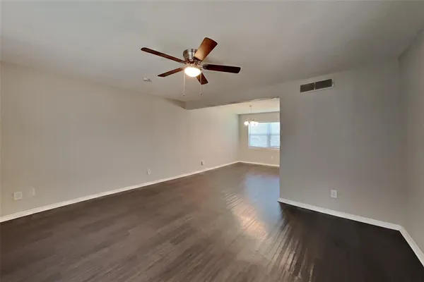 $2,195 | 7105 Greenspring Drive, Arlington, TX 76016