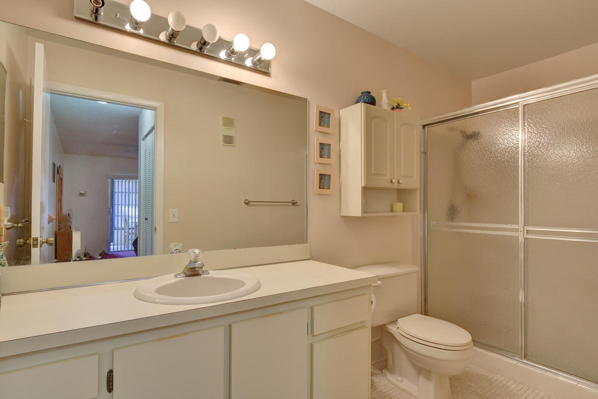 8737 Echo Lane Boca Raton, FL 33496 - Photo 5 of 24 Master Bathroom