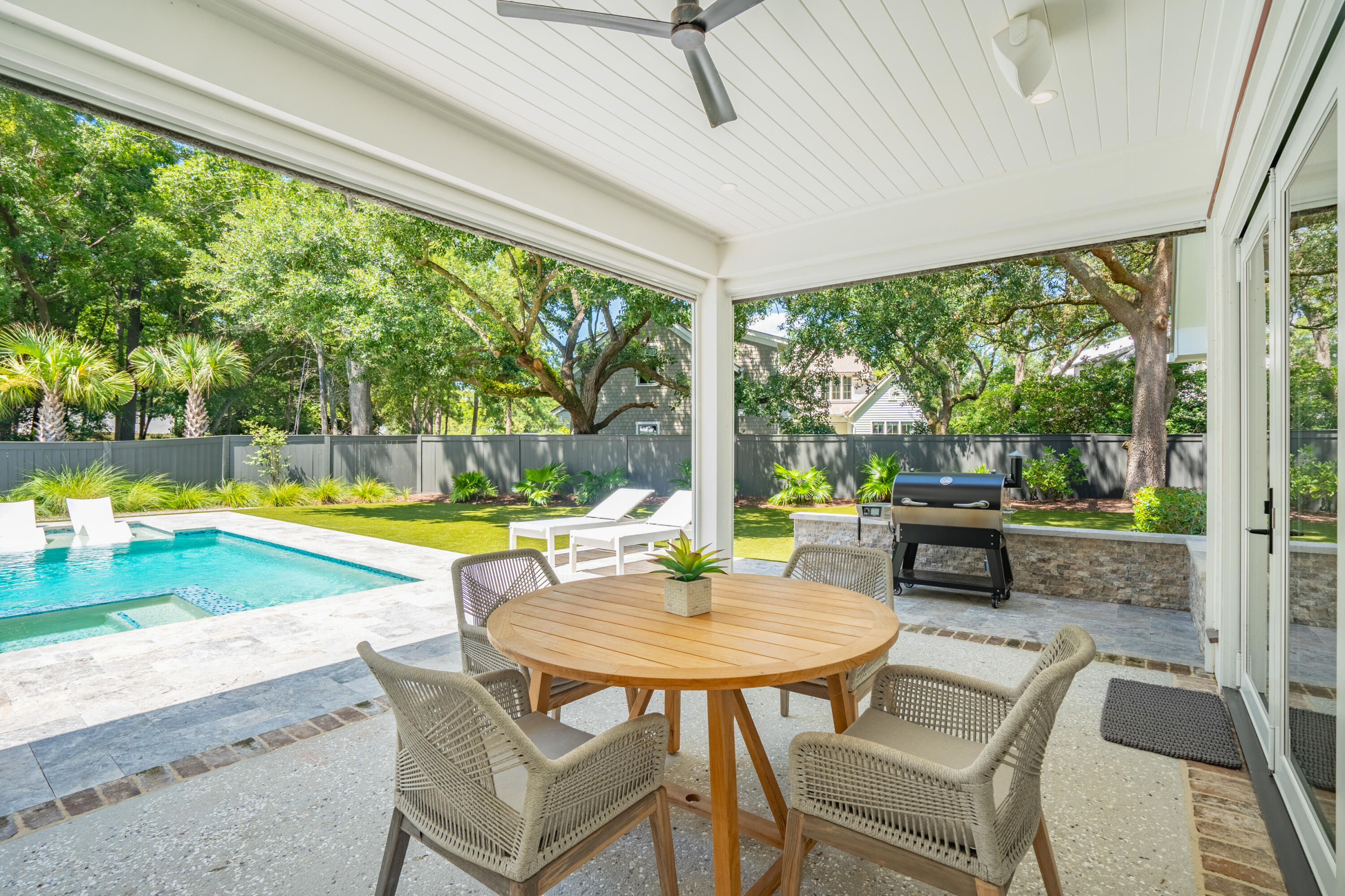 1306 Wayne Street Mount Pleasant, SC 29464 - Photo 29 of 74 Screened In porch