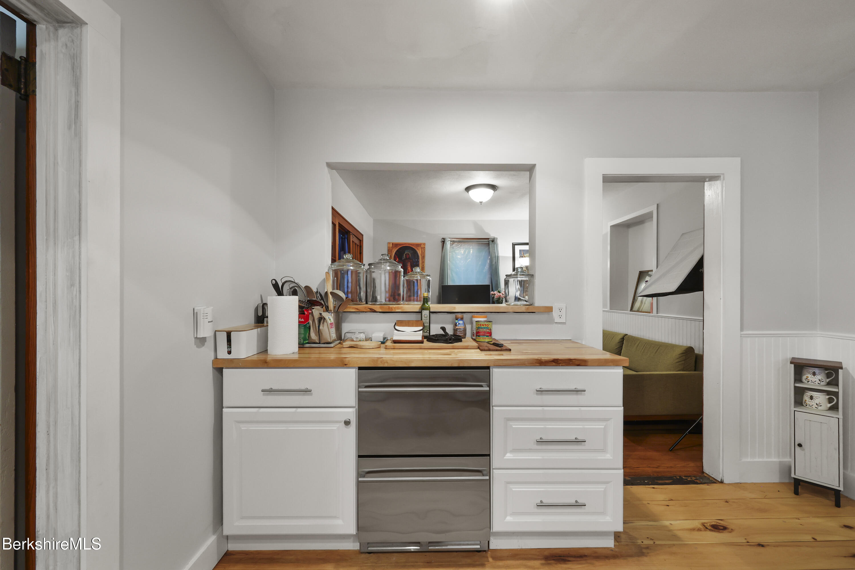 281 Walnut Street North Adams, MA 01247 - Photo 16 of 35 Kitchen