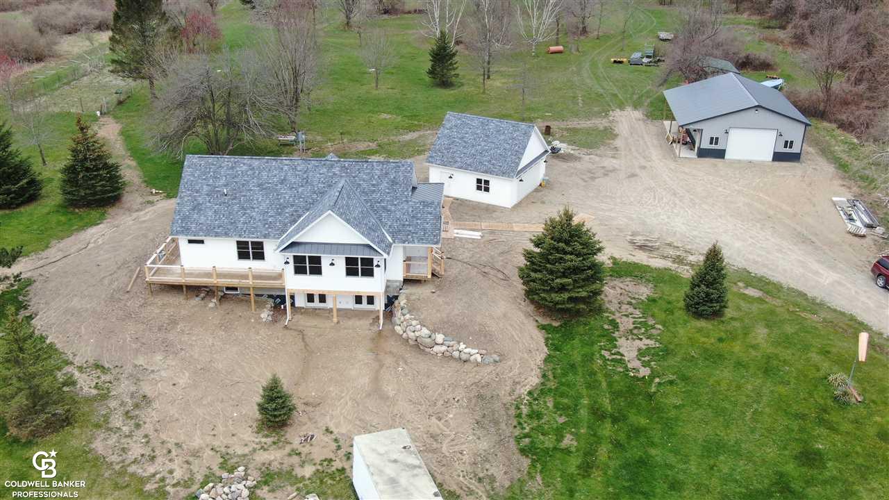 3304 Hodges Road Dryden, MI 48428 - Photo 30 of 39 50072407-29.JPG