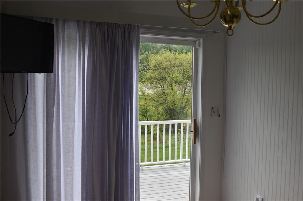 187 Rural Avenue Washington, PA 15301 - Photo 8 of 28 Opens on to a Deck