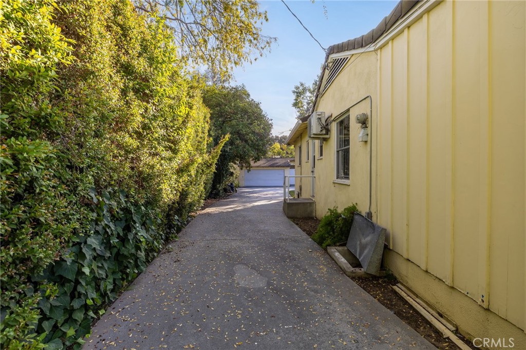 2976 Lombardy Road Pasadena, CA 91107 - Photo 48 of 57