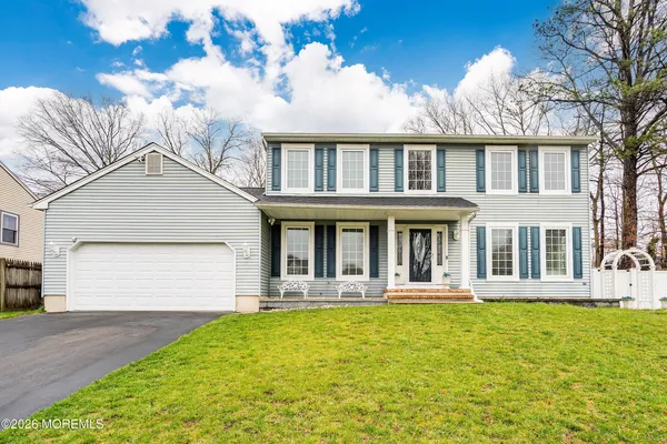 $875,000 | 7 Metedeconk Road, Howell, NJ 07731
