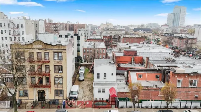 $1,249,000 | 14 East 32nd Street | Flatbush