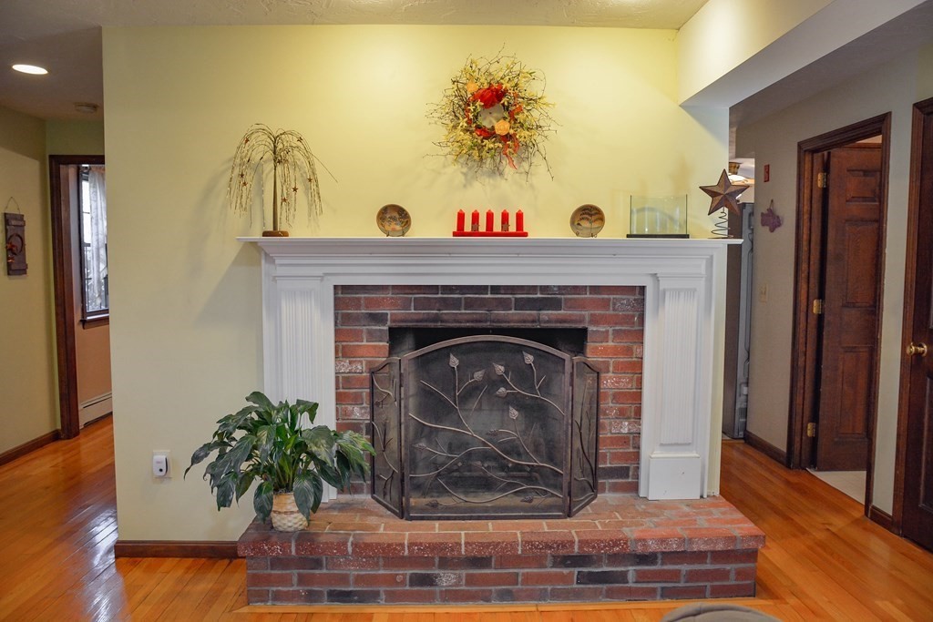 133 North Common Road Westminster, MA 01473 - Photo 5 of 30 Gallery Image 5