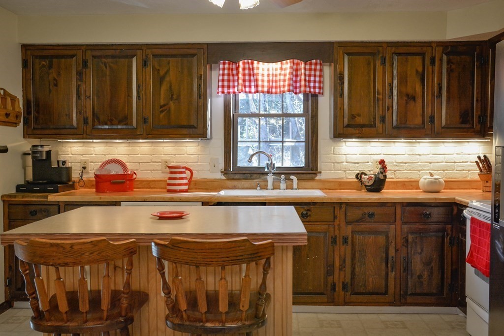 133 North Common Road Westminster, MA 01473 - Photo 8 of 30 Gallery Image 8
