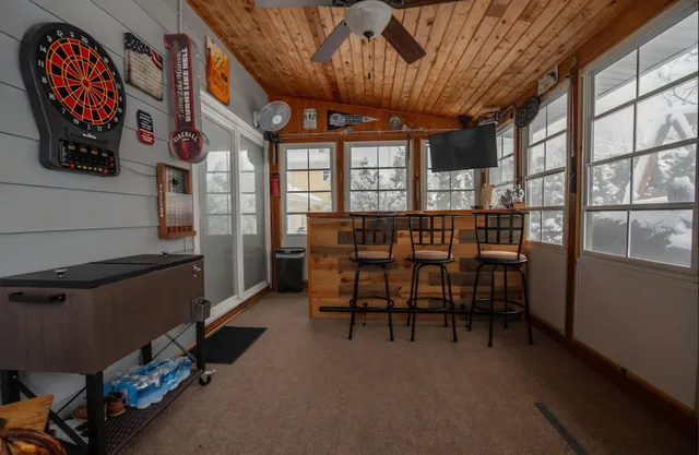 $424,900 | 1424 Hickory Way, Racine, WI 53405